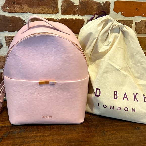 Pink leather with rose gold hardware and bow detail, dust bag included. - Picture 1 of 8